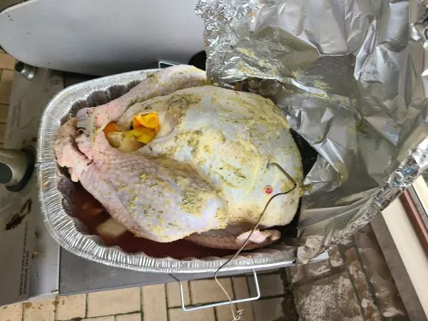 how-to-cook-a-turkey-in-a smoker